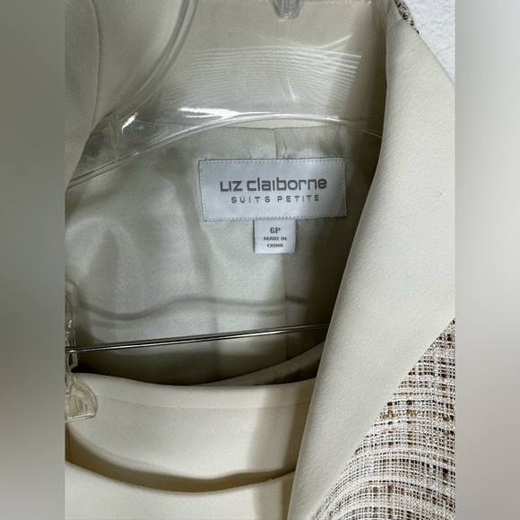 Liz Claiborne 3 piece suit set. Skirt with top and jacket. - Picture 3 of 4